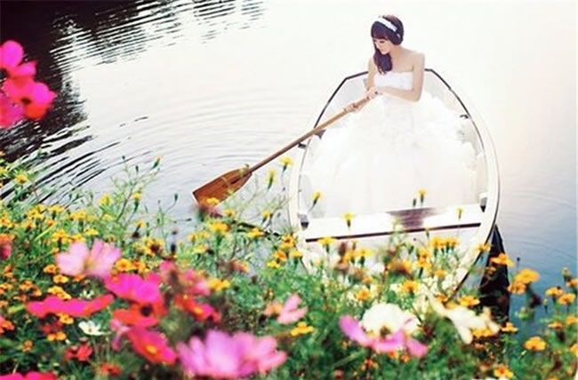 欧式婚纱摄影木船