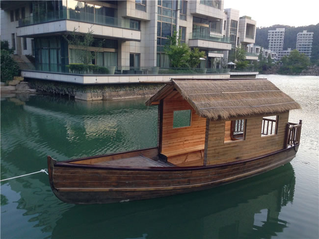 马尔代夫景观休闲木船