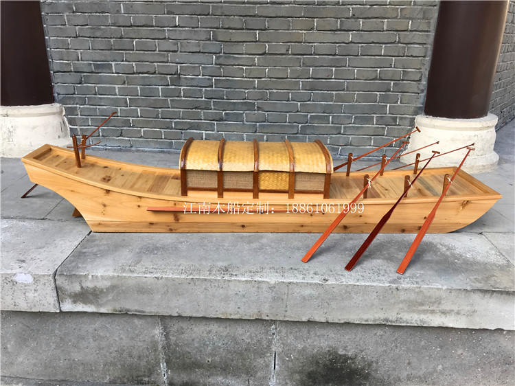 博物馆展品古代木船模型